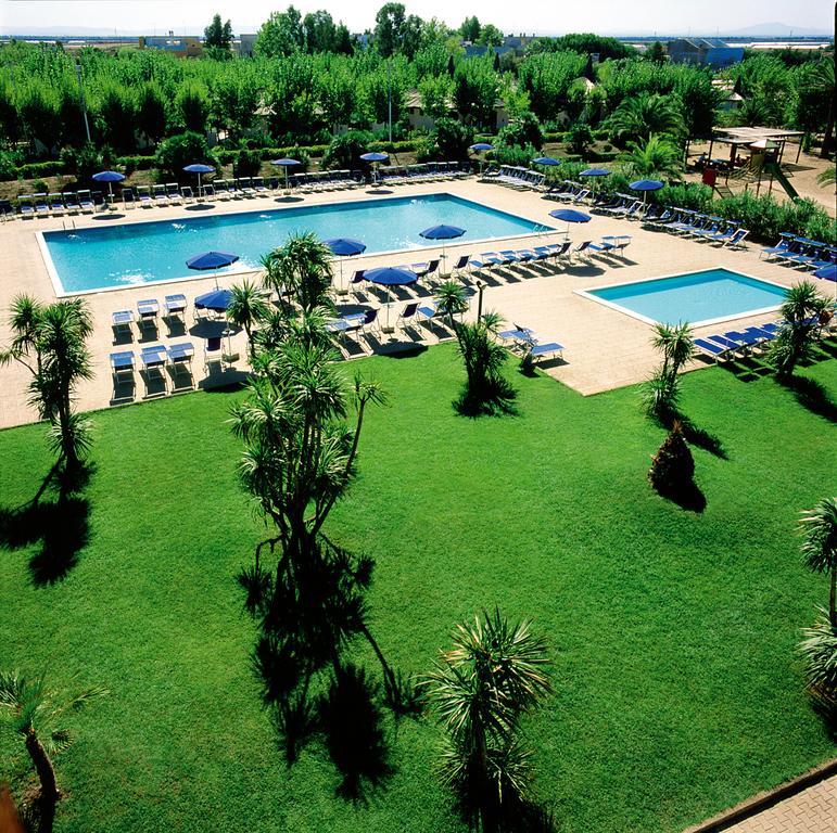 African Beach Hotel-Residence Манфредония Экстерьер фото